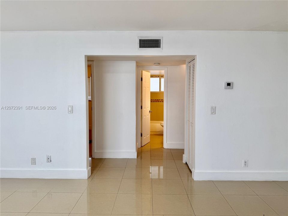 В аренду: $2,200 (3 спален, 2 ванн, 1179 Квадратных фут)