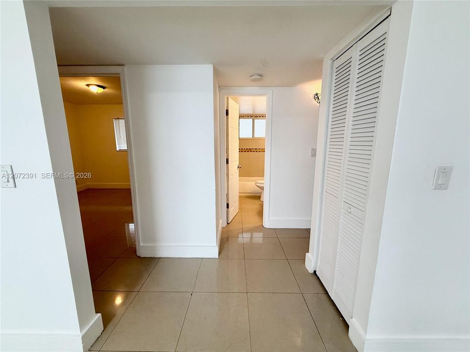 В аренду: $2,200 (3 спален, 2 ванн, 1179 Квадратных фут)