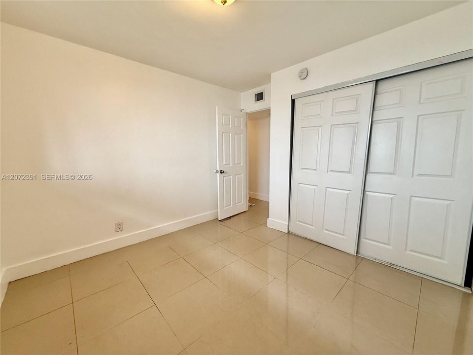 В аренду: $2,200 (3 спален, 2 ванн, 1179 Квадратных фут)