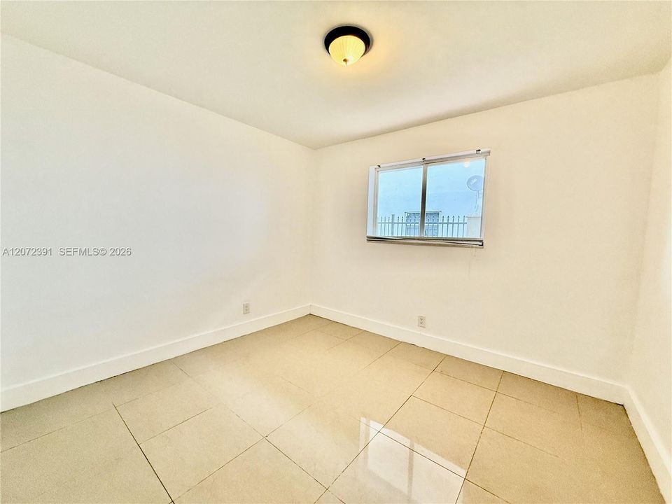 В аренду: $2,200 (3 спален, 2 ванн, 1179 Квадратных фут)