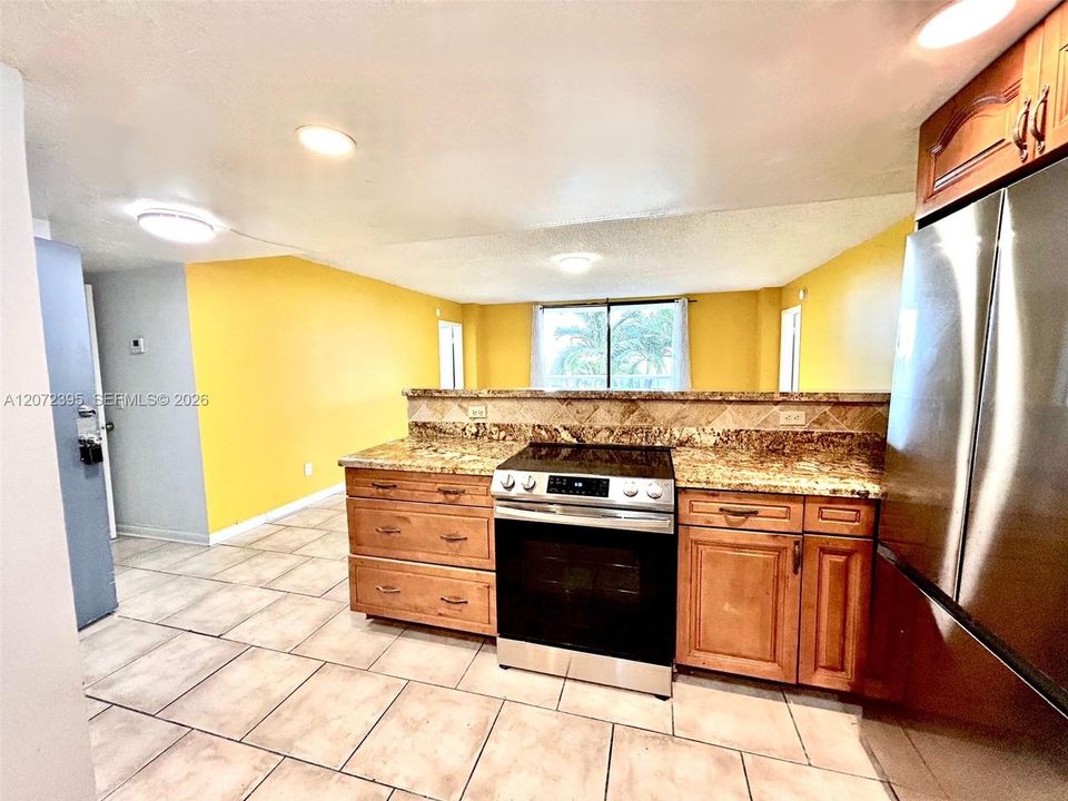 В аренду: $1,955 (2 спален, 2 ванн, 1050 Квадратных фут)