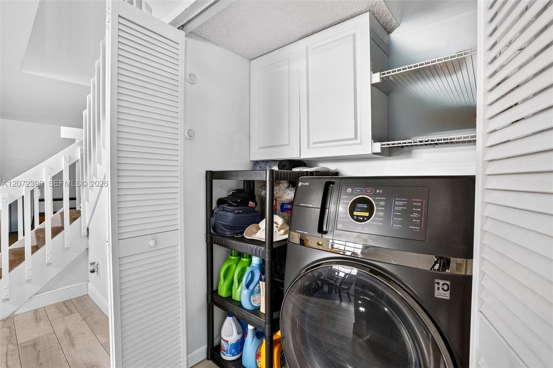 For Sale: $395,000 (2 beds, 2 baths, 1224 Square Feet)