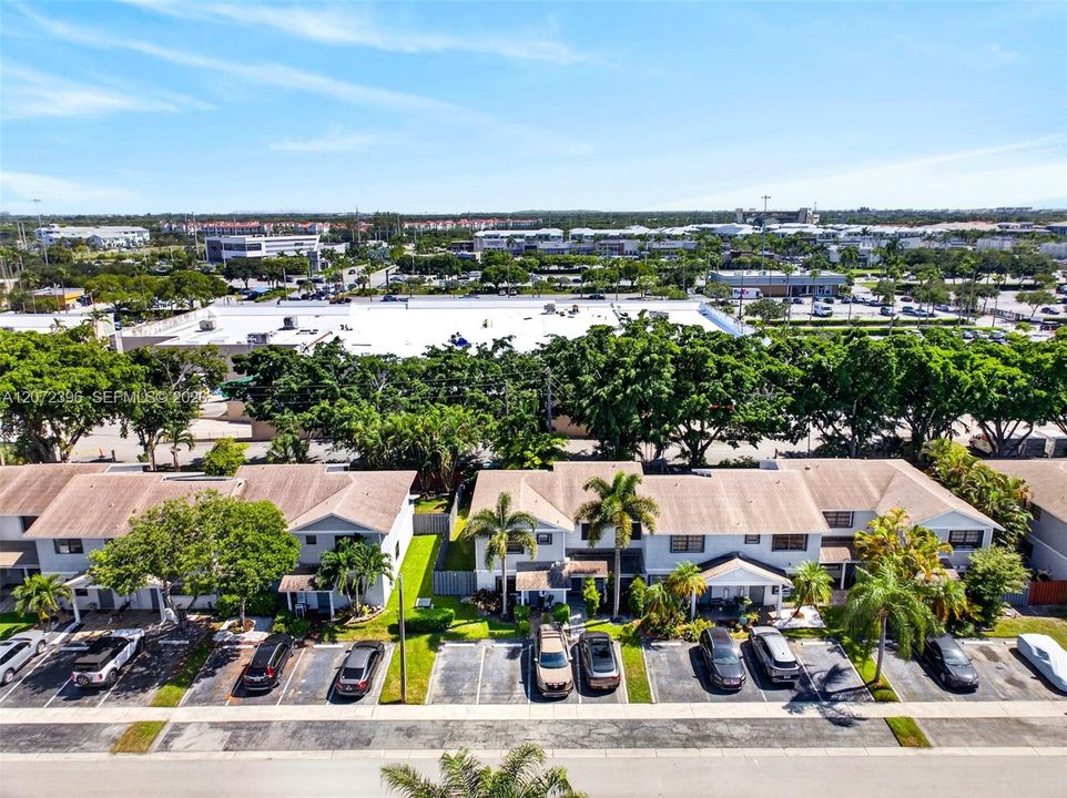 For Sale: $395,000 (2 beds, 2 baths, 1224 Square Feet)
