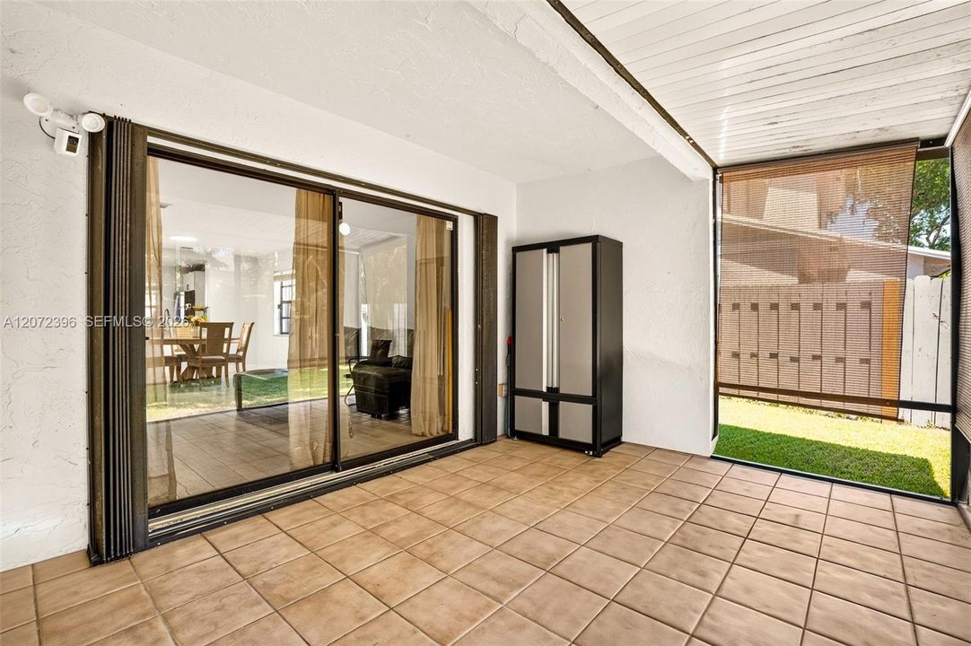 For Sale: $395,000 (2 beds, 2 baths, 1224 Square Feet)
