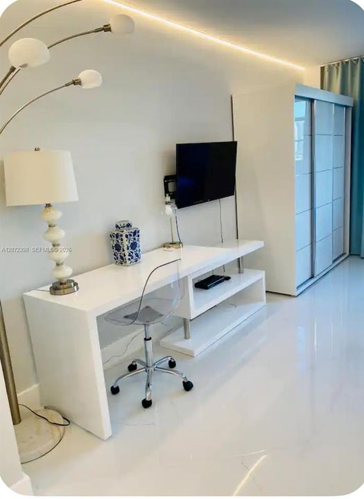 В аренду: $2,990 (1 спален, 1 ванн, 1005 Квадратных фут)