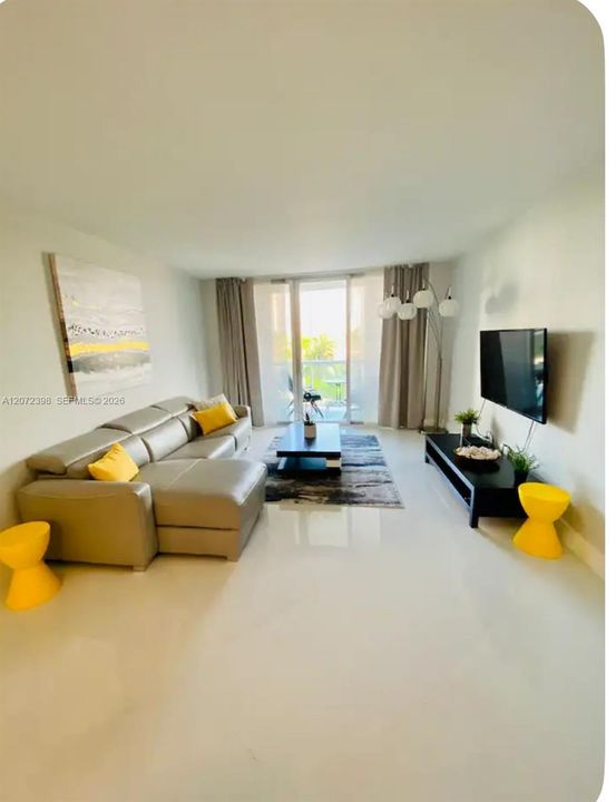 В аренду: $2,990 (1 спален, 1 ванн, 1005 Квадратных фут)