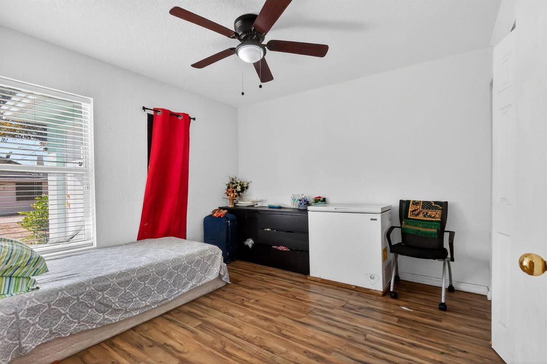 21-web-or-mls-F14A4860