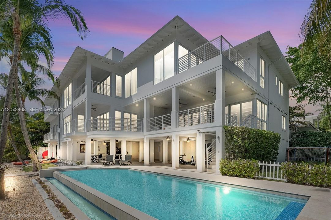 For Sale: $14,750,000 (6 beds, 6 baths, 9561 Square Feet)