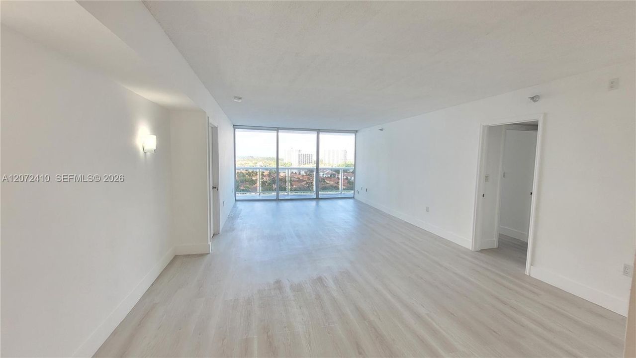 В аренду: $2,900 (2 спален, 2 ванн, 1139 Квадратных фут)
