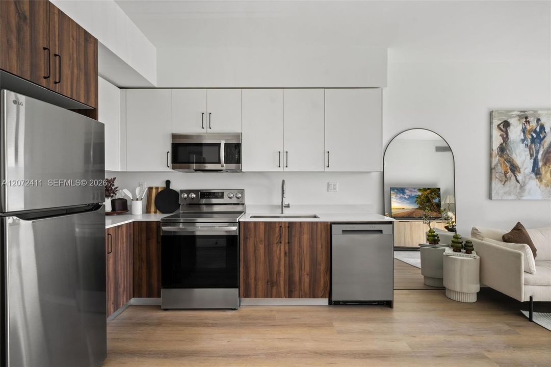 For Rent: $2,100 (1 beds, 1 baths, 632 Square Feet)