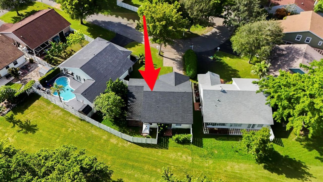 На продажу: $475,000 (2 спален, 2 ванн, 1249 Квадратных фут)