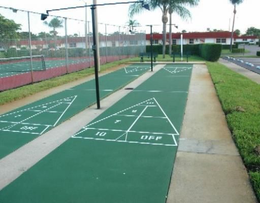 Shuffleboard Court