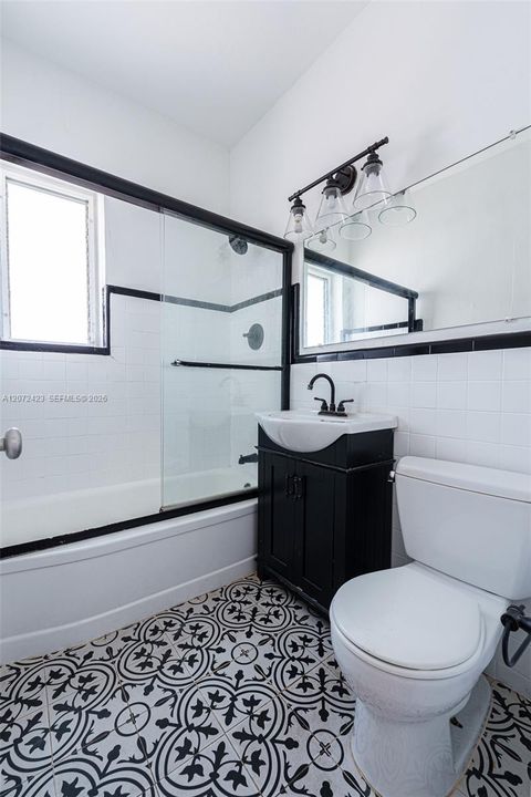 For Rent: $2,300 (1 beds, 1 baths, 640 Square Feet)