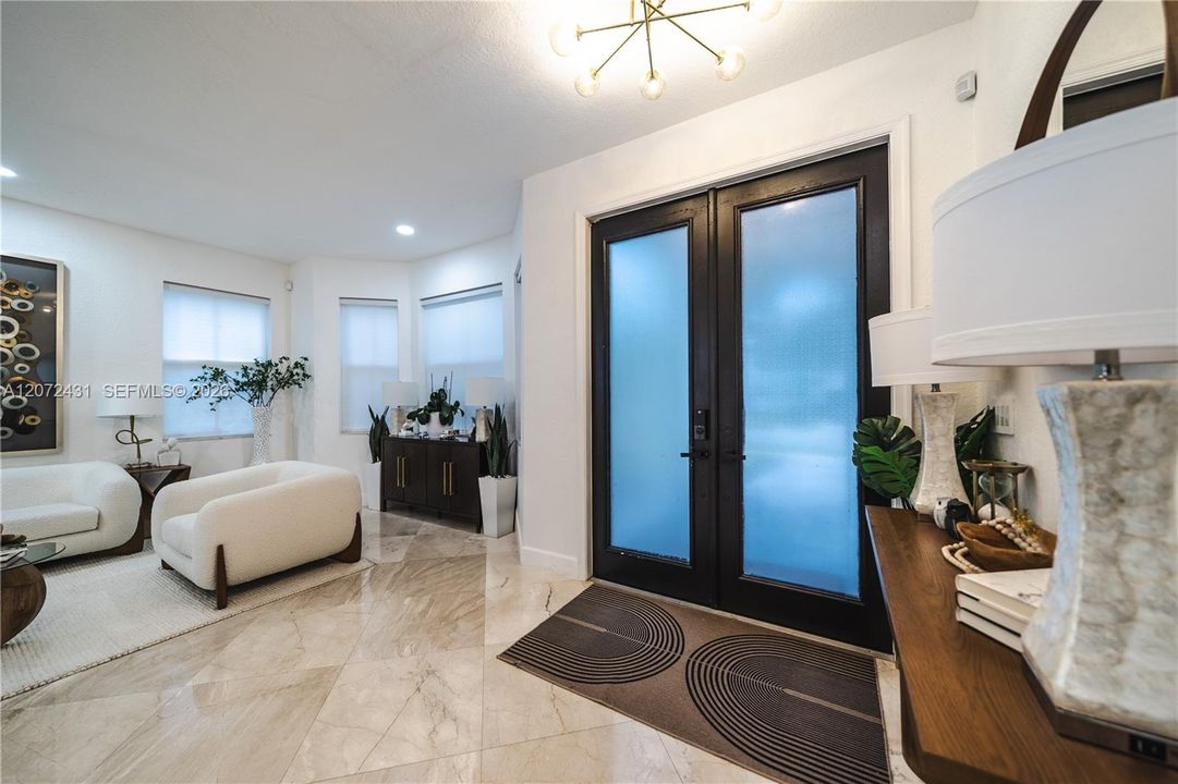For Sale: $899,000 (4 beds, 3 baths, 3184 Square Feet)
