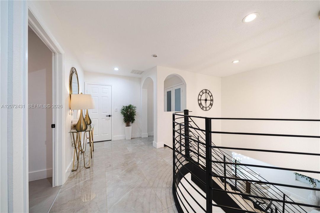 For Sale: $899,000 (4 beds, 3 baths, 3184 Square Feet)
