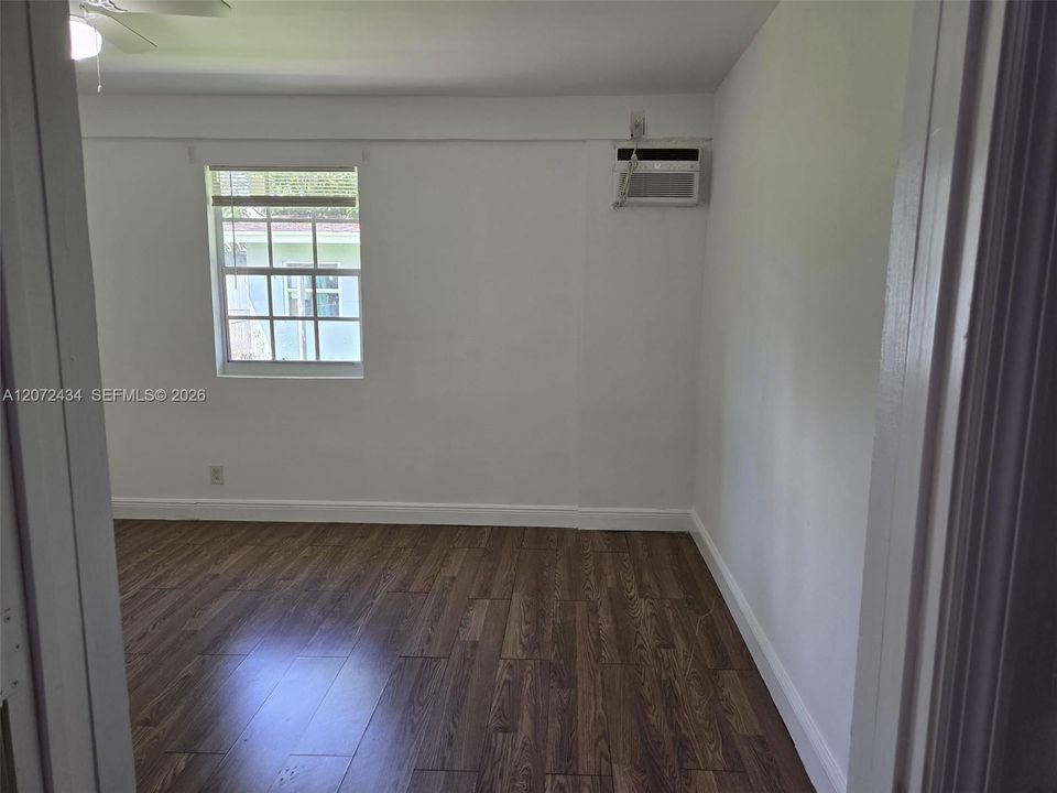 En Renta: $2,700 (3 camas, 1 baños, 2904 Pies cuadrados)
