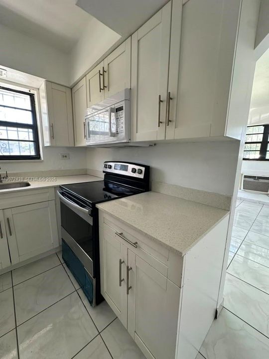 В аренду: $1,650 (2 спален, 2 ванн, 1118 Квадратных фут)