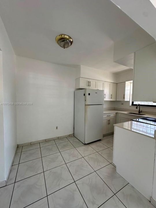 В аренду: $1,650 (2 спален, 2 ванн, 1118 Квадратных фут)