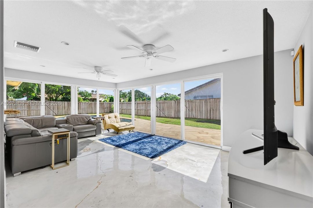 For Sale: $575,000 (4 beds, 2 baths, 2102 Square Feet)
