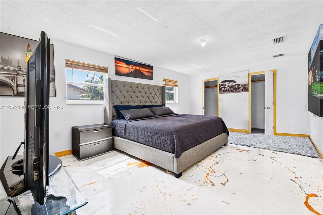 For Sale: $575,000 (4 beds, 2 baths, 2102 Square Feet)