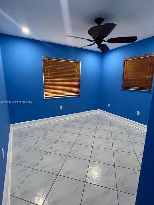 For Rent: $3,800 (4 beds, 2 baths, 1414 Square Feet)