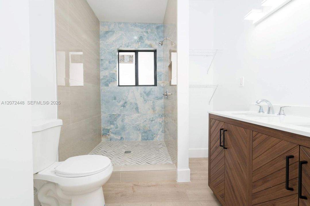 En Renta: $4,900 (4 camas, 4 baños, 2307 Pies cuadrados)