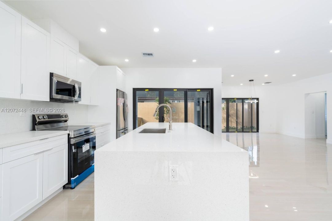 En Renta: $4,900 (4 camas, 4 baños, 2307 Pies cuadrados)