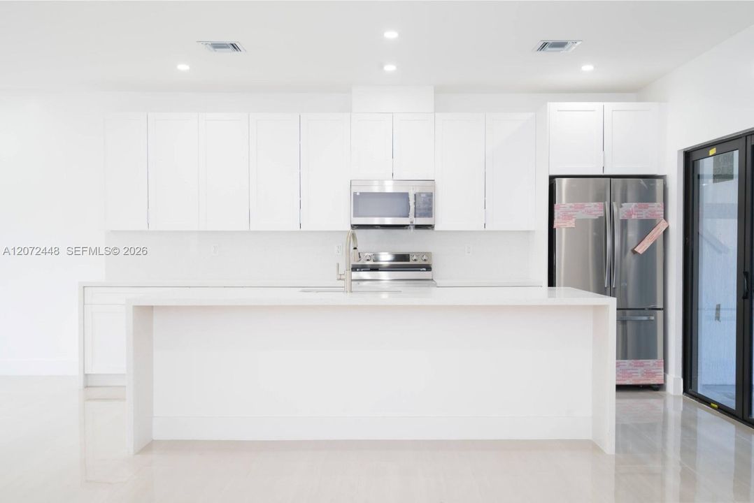 En Renta: $4,900 (4 camas, 4 baños, 2307 Pies cuadrados)
