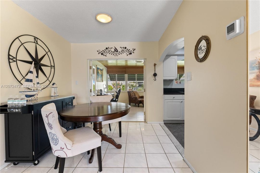 En Venta: $339,000 (2 camas, 1 baños, 1082 Pies cuadrados)