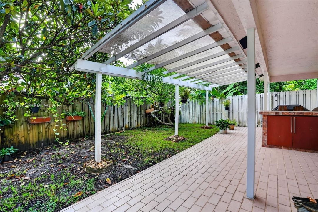 For Sale: $724,999 (4 beds, 3 baths, 2213 Square Feet)