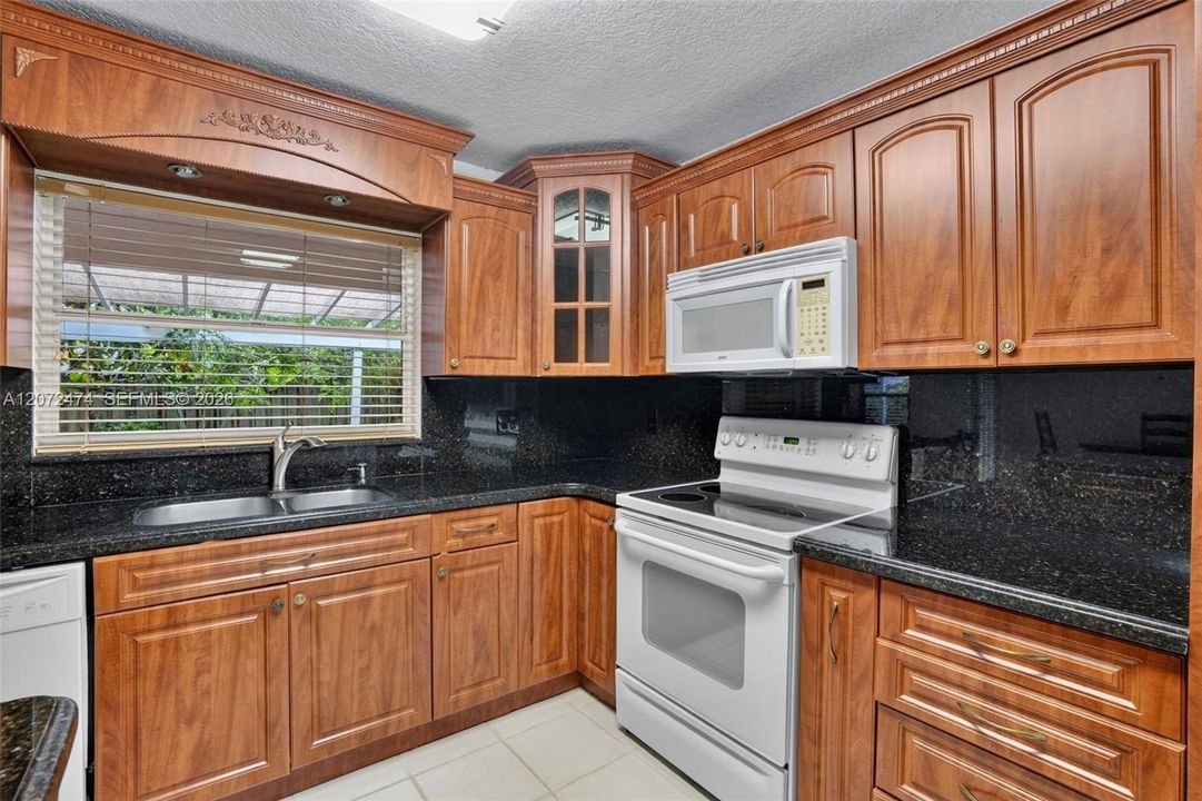 For Sale: $724,999 (4 beds, 3 baths, 2213 Square Feet)