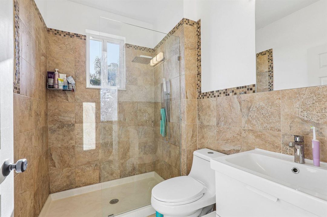 24-web-or-mls-Heritage Dr-S1408-024