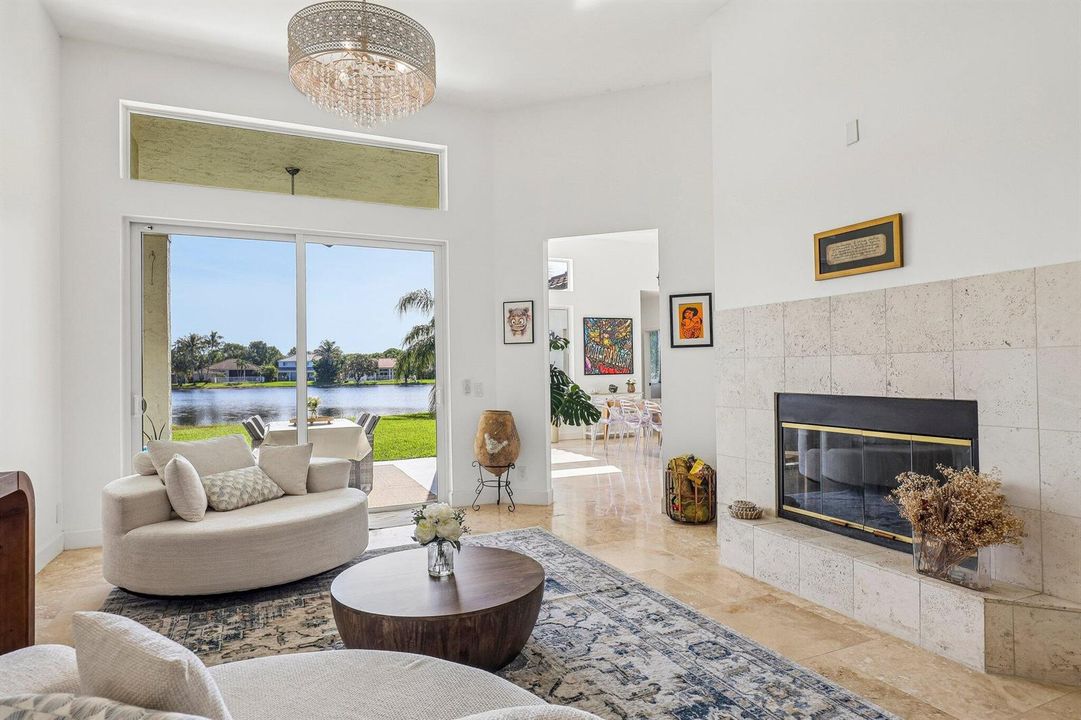 5-web-or-mls-Heritage Dr-S1408-005