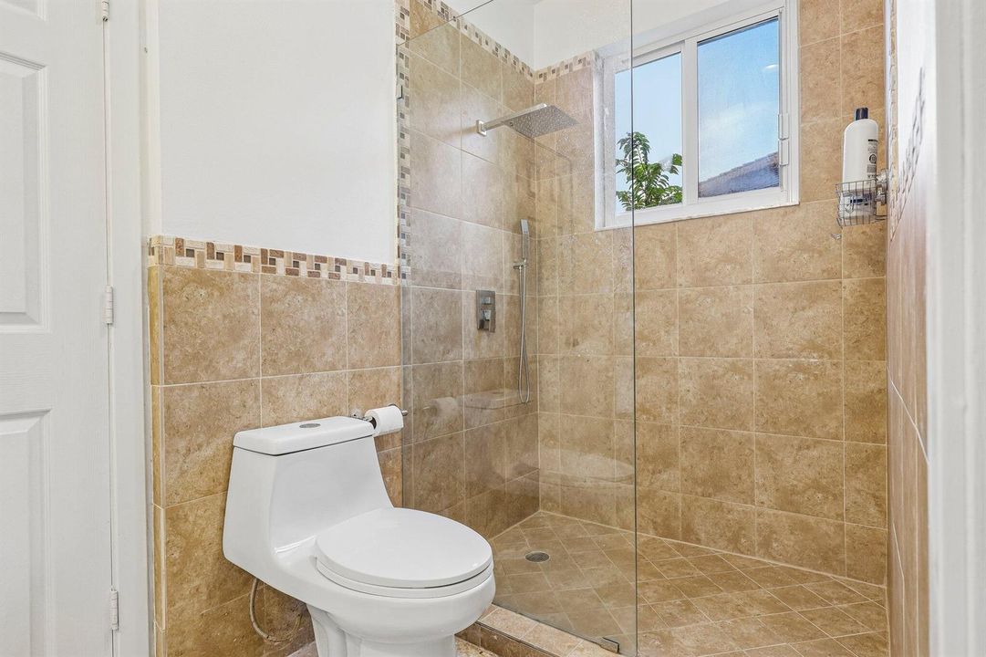 30-web-or-mls-Heritage Dr-S1408-030