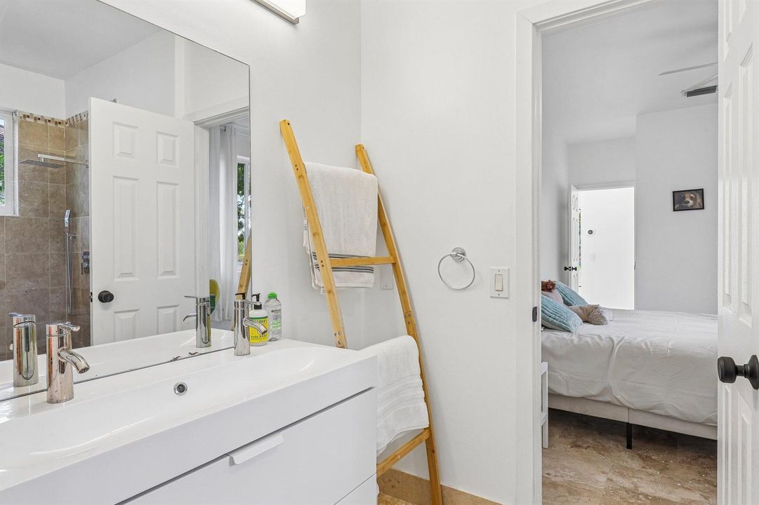 31-web-or-mls-Heritage Dr-S1408-031