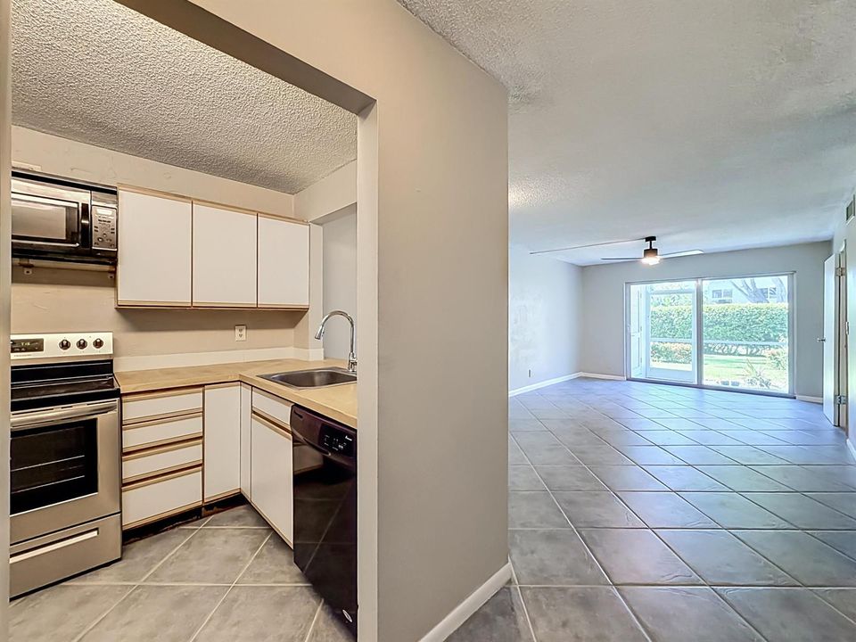 207 Tropic Isle Drive #113-13