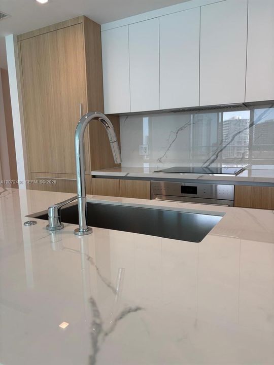 For Rent: $9,000 (2 beds, 3 baths, 1481 Square Feet)