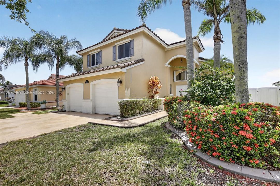 For Sale: $849,900 (4 beds, 3 baths, 2078 Square Feet)
