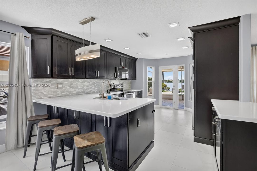 For Sale: $849,900 (4 beds, 3 baths, 2078 Square Feet)