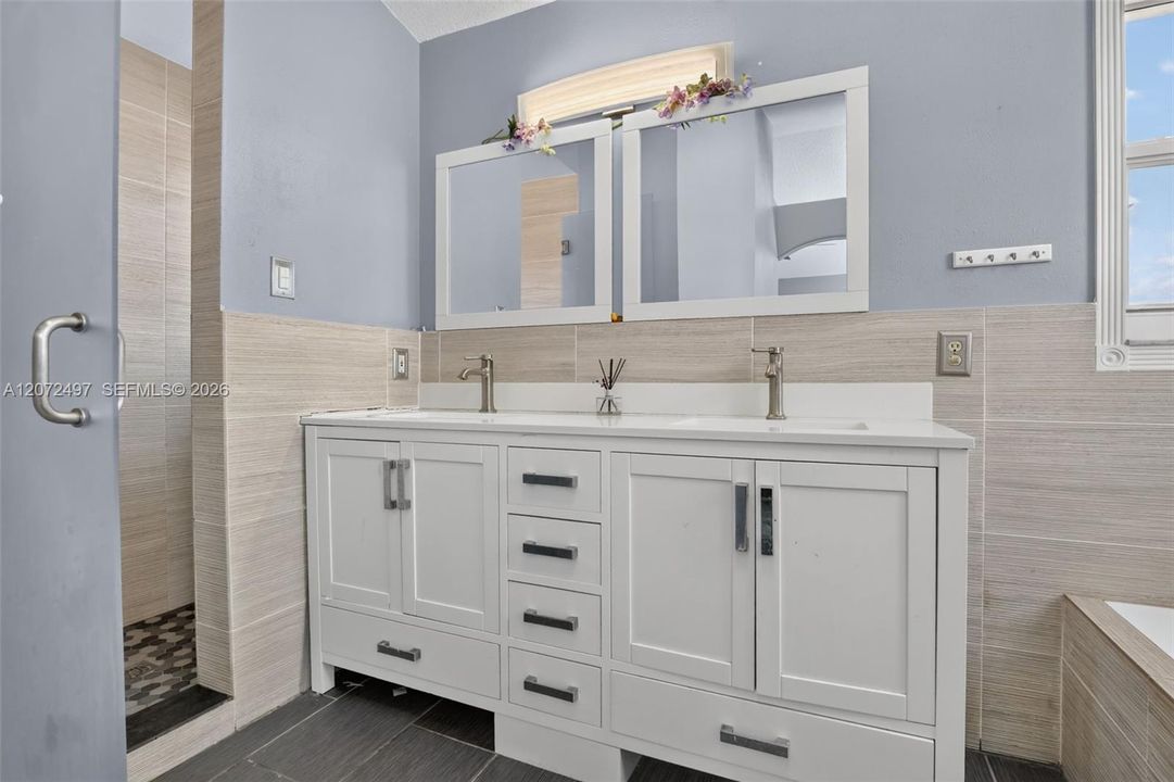 For Sale: $849,900 (4 beds, 3 baths, 2078 Square Feet)