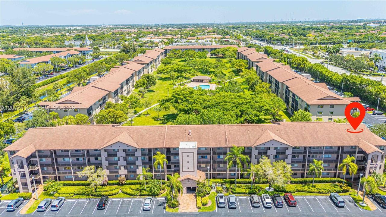 For Sale: $275,000 (2 beds, 2 baths, 1533 Square Feet)