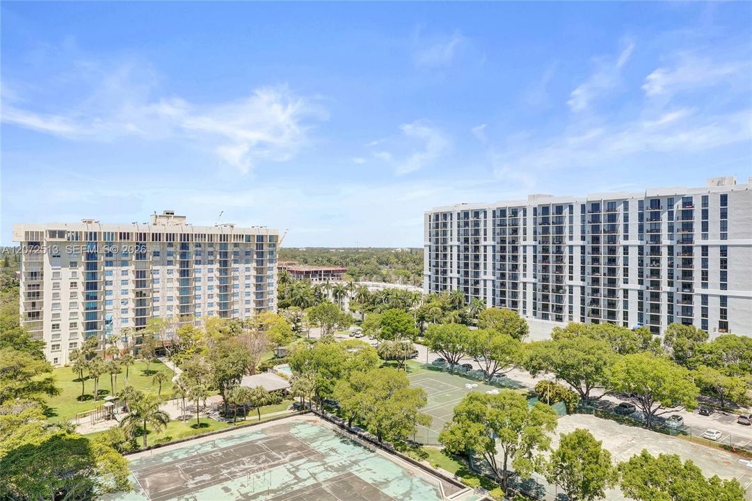 En Venta: $330,000 (2 camas, 2 baños, 1638 Pies cuadrados)
