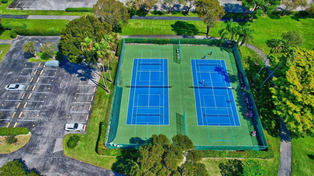 Clubhouse Courts