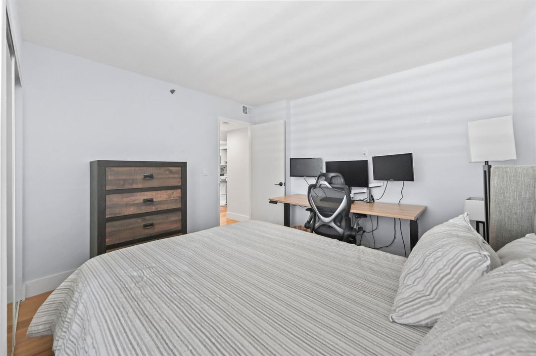 2nd Bedroom