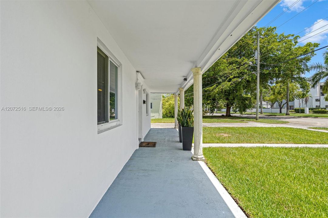 В аренду: $4,700 (4 спален, 2 ванн, 2160 Квадратных фут)
