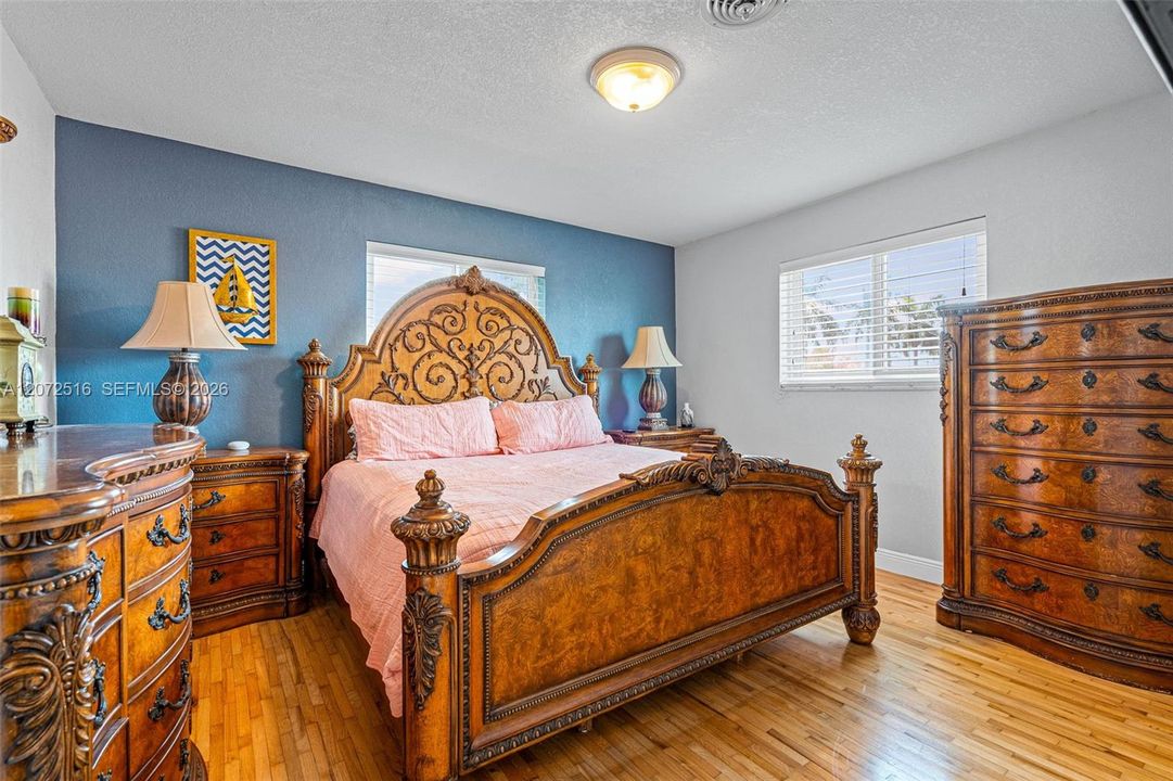 В аренду: $4,700 (4 спален, 2 ванн, 2160 Квадратных фут)