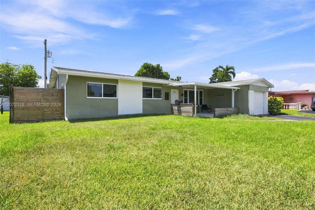 For Sale: $615,000 (4 beds, 2 baths, 1924 Square Feet)