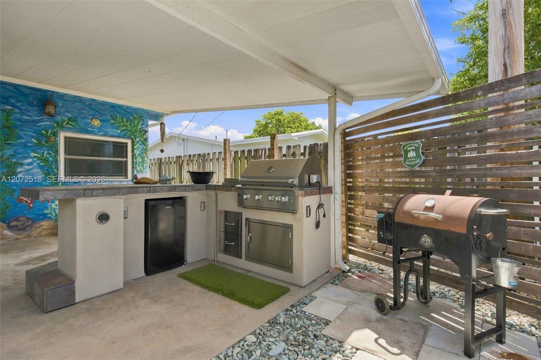 For Sale: $615,000 (4 beds, 2 baths, 1924 Square Feet)