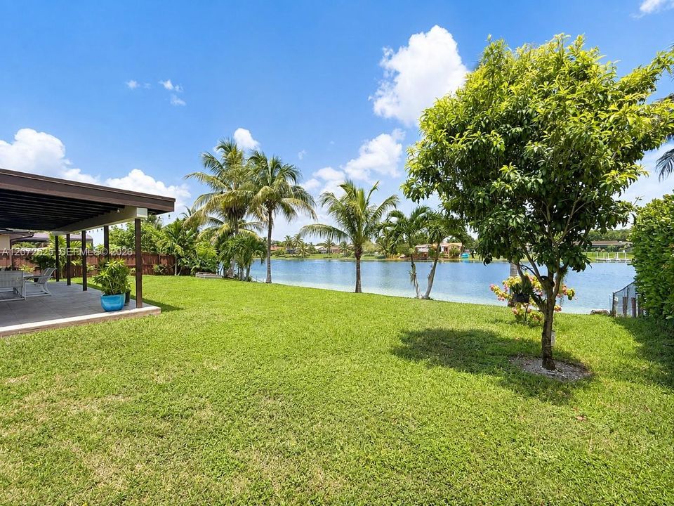 En Venta: $939,900 (4 camas, 2 baños, 1873 Pies cuadrados)