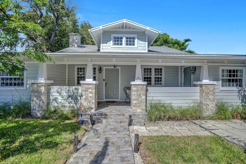 En Venta: $980,000 (5 camas, 3 baños, 1147 Pies cuadrados)